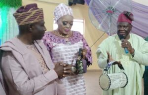 Photos As CCII Honour Socialite, Folashade Akinlabi Fashad CCII boss, Prince Yemisi Adeaga, right, presenting a symbolic drum to Mrs Folashade Akinlabi Fashad...on Saturday...