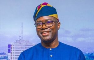 Traditional Rulers, Others Witness As Makinde Bags Vanguard’s Governor of the Year Award Oyo's Governor Seyi Makinde...