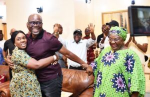 Victory@Guber Poll: Makinde Thanks Oyo People, Makes Promises L-R: Mrs Omini Makinde, Engr Seyi Makinde, Peter Eledan, Senator Monsurat Sunmonu and others sharing the joy of the moment...on Sunday...
