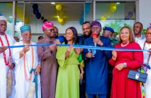 Sanwo-Olu Storms Ikorodu To Join Sen Abiru To Open Innovation Lab
