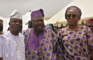 APC Chieftains, Others Witness Sen. Sharafadeen Alli’s Inauguration Party L-R: Bada Balogun of Ibadan, Chief Ajibola Arulogun; Sen. Sharafadeen Alli and his wife at the inauguration prayer and party in Ibadan, the capital city of Oyo State…