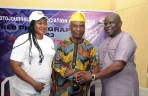 Photo: When Lagos NUJ Boss Joined PJAN Members At World Photography Day Lecture …Chairman, Lagos Council of Nigeria Union of Journalists (NUJ) Comrade Adeleye Ajayi being welcomed by the Chairman, Lagos Chapter of Photo journalists Association of Nigerian (PJAN) Comrade Kola Olasupo (right) and the Vice Chairman, Princess Alaba Igbaroola, during the event held inside Ladi Lawal Press, Ikeja, Lagos…