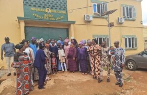 When Ex-Oyo CJ, Badejoko Adeniji Celebrated 74th Birthday With Inmates