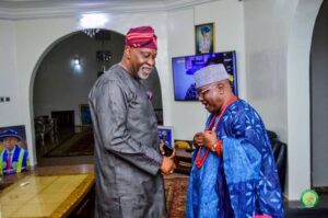 Orangun of Oke Ila | PM Parrot Prince Afolabi Ghandi Olaoye left with Oba Adedokun Abolarin the Orangun of Oke Ilacelebrating the emergence of the Soun of Ogbomosoland