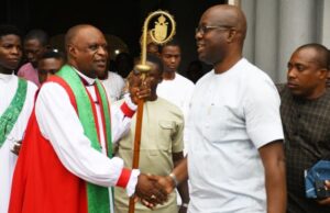 Photo: Makinde Marks Third Anniversary Of Mother’s Demise, Thanksgiving Service Holds …Oyo State Governor, Seyi Makinde (right) and Bishop of Ibadan North Anglican Diocese, Rt. Revd Williams Aladekugbe, after the thanksgiving service…