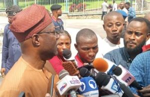 Oyo Governor Grants N25,000 For Workers, N15,000 For Pensioners Engineer 'Seyi Makinde, the governor of Oyo State, left, with media men...on Monday...