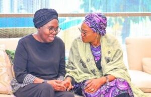 First Lady Visits Akeredolu’s Family, Says ‘Nigeria Has Lost A Great Man’ First Lady, Senator Oluremi Tinubu, right, with Arabinrin Betty Akeredolu...during the visit on Saturday...