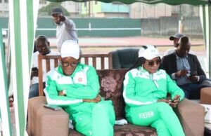 How Odok, Ojing, Agunbiade Emerged Champions At Maiden JOE Tennis Tournament …the Minister of Sports Development, John Owan Enoh with his wife, Mrs Rachel Owan Enoh during the final of the tournament…