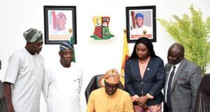 Ibadan Blast: When Makinde Signed Order On Safe Handling Of Harmful Substances Oyo State Governor, Seyi Makinde (middle), signing the Executive Order on Safe Handling and Storage of Harmful Substances within Oyo State, with him from left are, Chief of Staff, Hon Segun Ogunwuyi; Deputy Governor, Barr Bayo Lawal; Secretary to the State Government, Prof Olanike Adeyemo and Attorney General and Commissioner for Justice, Barr Biodun Aikomo…