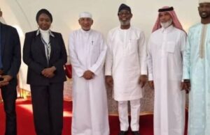 Qatar’s Businessmen Eyeing Nigerian Lithium’ll Be Assisted By Tinubu’s Govt – Dele Alake …Honourable Minister of Solid Mines Development, Dr.Oladele Alake (fourth left), Vice Chairman, Qatari-Nigeria Business Chamber, Muhammed Santuraki, Executive Secretary, Mrs Fatimah Shinkafi, Sheikh El Jouneid, Chief Executive Officer, ETCC Qatar, Sheikh Shahid Jawad and Aminu Dahiru…