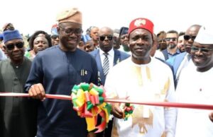 Makinde: Making Room For Everyone At The Table By Sulaimon Olanrewaju Picture caption: From left, Oyo State Deputy Governor, Barrister Bayo Lawal; Governor Seyi Makinde, Anambra State governor, Professor Charles Chukwuma Soludo and a former Deputy Governor of Oyo State, Ambassador Taofeek Arapaja, at the commissioning of Agodi-Gate Junction Improvement project last Friday…