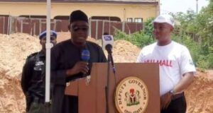 When Makinde Laid The Foundation Of Ultramodern Oyo NUJ Mall Oyo's Deputy Governor, Barrister Bayo Lawal...