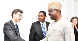 Photo: When Makinde Played Host To British Deputy High Commissioner In Ibadan …Oyo State Governor, Engineer Seyi Makinde (right); British Deputy High Commissioner, Mr Jonny Baxter (left) and Senior Political Adviser to British High Commissioner, Mr Wale Adebajo, during the visit…
