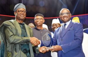 Photo: When Makinde Received Award As Governor Of The Year 2023 From the left…Governor of the Year 2023, Oyo State’s Engineer Seyi Makinde; former governor of Ondo State, Olusegun Mimiko and Chairman, Board of Directors & Advisory Board, Africa Private Sector Summit, Kingsley Moghalu, during the 16th Edition of 2023 LEADERSHIP Annual Conference & Awards in Abuja…