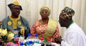 Day Destination Management Firm, Ufitfly Got Honoured By Makinde’s Goverment L-R: Oyo State Governor, Engr. Seyi Makinde, the Iyaloja general of Nigeria, Chief Mrs. Folashade Mujidat Tinubu-Ojo and Team lead UfitFly, Evang. Ajibola Ogunkeyede…
