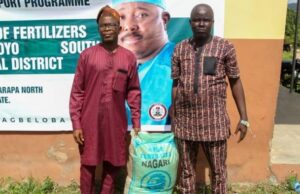 Farmers Show Appreciation As Senator Alli Donates Over 200 Bags Of Fertilizers