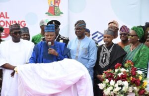 Makinde Hailed As Tinubu Commissions 76.67 Alao-Akala Memorial Highway