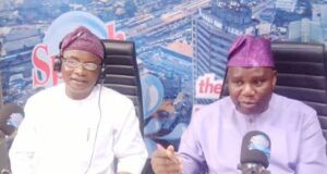 Makinde’s Radical Approach To Waste Management Is Yielding Results – Engr Sunday Gbenjo President, Omo Ajorosun Club Engineer Sunday Gbenjo, right, with Olayinka Agboola...during the Radio Show on Splash 105.5fm, Ibadan...