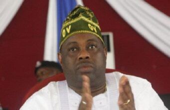 OAU Confers Ambassador Of Library Excellence Award On Dele Momodu Basorun Dele Momodu