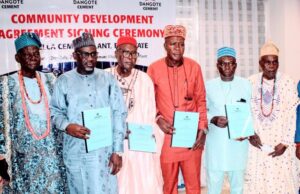 We Are Still Committed To The Development Of Host Communities – Dangote Cement, Okpella L-R: High Chief Daniel O. Obalo; Engr. Mohammed Ismaeel, Dangote Cement Plc, Okpella Plant Director; Chief Moshood Aliu; Chief Peter Afiabor; Chief Eshiofune Okpetu and Chief Paul Ilabeshi, all host communities leaders at the official signing and presentation of the first Community Development Agreement (CDA) between Dangote Cement Okpella Plant and Okpella Host Communities held at the plant at Okpella Edo…