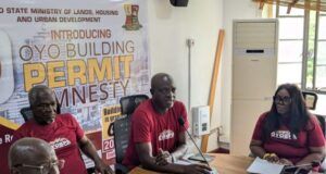 Makinde’s Gov’t Commences 60-Day Building Permit Amnesty For Property Owners L-R: Mr. Peter Eledan, HC, Information, Prince Dotun Oyelade; HC Lands, Mr. Akin-Funmilayo; and the Permanent Secretary, Min of Lands, Mrs. Adebiyi…at the event…
