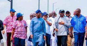 When Sanwo-Olu Opened Last Red Line Flyover In Mushin Lagos' Governor Babajide Sanwo-Olu and others at the event...