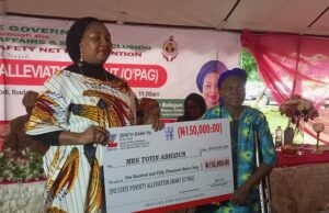 Makinde’s Government Lifts 500 Vulnerable N50m Intervention Grant