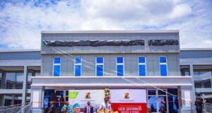 Makinde Restates Position On LG Autonomy As He Commissions Newly-Built Local Govt House Engineer Seyi Makinde of Oyo State delivering his address at the event on Wednesday...