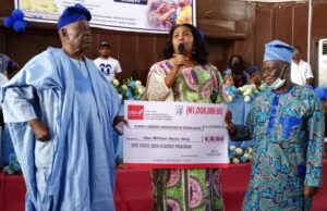 Day Makinde’s Government Gave Out Cash, Food Items To Celebrate International Day For The Elderly