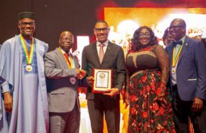 Awards For Shell, Staff At NAPE 2024 Conference, As SNEPCo MD Pledges Sustained Efforts Towards Energy Security L-R: Manager, Geosolutions, Shell Petroleum Development Company of Nigeria (SPDC) , Uche Johnbosco; President , Nigeria Association of Petroleum Explorationists (NAPE) , Abiodun Ogunjobi; Managing Director, Shell Nigeria Exploration and Production Company Limited (SNEPCo) , Ronald Adams ; Shell’s Senior Production Systems Engineer, Magdalene Umoh and NAPE’s Vice President, Ehi Bazuaye at the 2024 Nigeria Association of Petroleum Explorationists (NAPE) conference and exhibition Annual Banquet and Awards…held in Lagos…