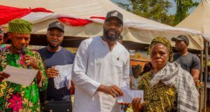 Oyo Speaker Celebrates End Of Year With Over 1000 Constituents, Dashes Them ₦20,000 Each Adebo Ogundoyin