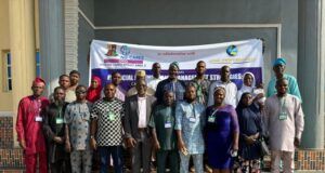 Makinde’s Govt, Private Firm Organise Training For SMEs Operators …participants from Oke Ogun zone 1 and 2 in a group photographs after the training…