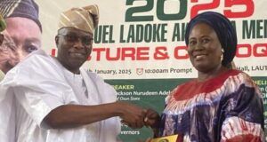 Ex-Lawmaker, Wumi Oladeji Tasks Oyo Assembly On Child Rights Laws Justice Ladiran Akintola presenting an outstanding award to Hon. Wumi Oladeji