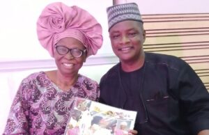Odun Nlo S’opin’s Composer Not Known Till Today – Mrs Deborah Fasoyin Mrs Deborah Fasoyin, left, with Parrot Xtra Media Network's Ambassador Olayinka Agboola...during an earlier encounter in Ibadan, the capital city of Oyo State...
