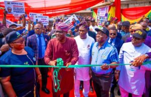 Day Somolu, Kosofe, Lagos Mainland’s Network Of Roads Were Commissioned By Sanwo-Olu Governor Babajide Sanwo-Olu and others...