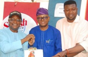 Pictorial: Prof Shangodoyin, Oyo’s Works Commissioner, Others Join Agboola To Mark 5th Anniversary Of Parrot Xtra Hour On Splash FM L-R: Ambassador Olayinka Agboola, Prof Dahud Shangodoyin and Tunde Olawuwo...