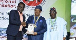 We Are Focused On Partnerships To Develop Nigeria’s Economy – Shell …the Nigerian Mining and Geosciences Society (NMGS) has announced Chief Tunde Afolabi, MFR, as winner of the NMGS highest award for 2025, the NMGS/Shell Award at the 60th NMGS Annual International Conference and Exhibition in Abuja. The winner, Chief Afolabi (centre) receiving his award from Shell Head Specialist Geologist, Segun Obilaja (left) while the NMGS President, Professor Akinade Shadrach Olatunji, right, watches on…