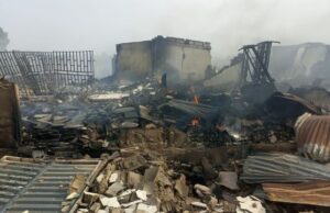 Aleshinloye Ibadan Market Fire: Inferno Rages On, Store Owners Inundate Radio Stations With Calls, See Images Aleshinloye Market...Ibadan...fire still raging...