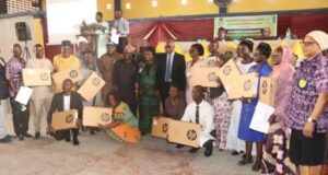 Dapo Abiodun’s Govt Distributes Laptops To Teachers