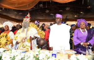 Glamour At Its Best As Makinde’s Govt Hosts Coronation Of Alaafin Of Oyo Oyo State Governor, Seyi Makinde (second right); his wife, Tamunominini (right); the new Alaafin of Oyo, Oba Abimbola Owoade and his wife, Ayaba Abiwumi...at the event...