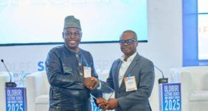 Oloibiri Lecture Series Hailed As Platform For Change By Shell Member, Society of Petroleum Engineers (SPE), Board of Trustees, Felix Chijioke Obike and General Manager, Wells and Geosciences Operations, Shell Nigeria Exploration and Production Company Limited (SNEPCo), Joe Mordi during the 2025 SPE Oloibiri Lecture Series and Energy Forum (OLEF) in Abuja…