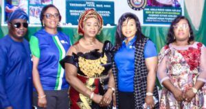 Fidelity Food Bank Initiative Returns To Osun, Residents Express Appreciation L-R: Commissioner for Education, Osun State, Hon. Dipo Eluwole representing Governor Ademola Adeleke of Osun State; Regional Bank Head, SouthWest II, Fidelity Bank Plc, Mrs. Morenike Olabisi; Wife of Osun State Governor; Ambassador Ngozi Adeleke; Regional Operations Service Supervisor, Southwest 2, Fidelity Bank Plc, Mildred Ajepe; and Wife of the Deputy State Governor, Mrs. Olusola Adewusi; during the Fidelity Food Bank distribution in partnership with Esther Adeleke Foundation in Modakeke, Ile-Ife Community, Osun State recently…