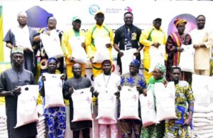 Ogun’s Vulnerable People Smile As Aliko Dangote Foundation Distributes 40,000 Bags Of Rice