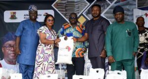 Dangote Foundation Lauds Makinde Over Implementation Of SAfER II From left, Oyo State Commissioner for Budget and Economic Planning, Prof Musibau Babatunde; Senior Special Assistant to Oyo State Governor on Broadcast, Mrs Bosede Sodiq; One the beneficiaries, Head of Operations, Dangote Foundation, Mr Edero Victor Ejiro and Executive Assistant on Disabilities, to Oyo State Governor, Hon. Femi Timothy, during the flag-off of the distribution of food relief items under the Sustainable Action for Economic Recovery (SAfER), donated by Dangote Foundation, held at the Local Government House, Secretariat, Ibadan…