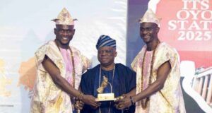 Ibadan Travel & Tourism Expo Honoured At Oyo State International Tourism Summit 2025 ...the twins with HRM Oba Sunday Oyediran, Onpetu of Ijebuland...