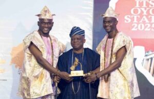 Ibadan Travel & Tourism Expo Honoured At Oyo State International Tourism Summit 2025 ...the twins with HRM Oba Sunday Oyediran, Onpetu of Ijebuland...