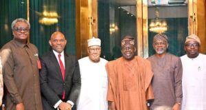 We’ll Resolve Longstanding Debt Claims, Tinubu Tells Elumelu, Other GENCO Bosses L-R Managing Director of Sahara Group, Kola Adesina; Chairman, Heirs Holdings, Tony Elumelu; Chairman, Association of Power Generation Companies, Col. Sani Bello rtd; President Bola Ahmed Tinubu; Chief of Staff to the President, Femi Gbajabiamila and Minister of Power, Adebayo Adelabu, at the State House, Abuja. Friday, 25 July 2025…