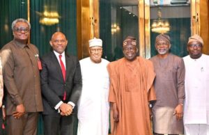 We’ll Resolve Longstanding Debt Claims, Tinubu Tells Elumelu, Other GENCO Bosses L-R Managing Director of Sahara Group, Kola Adesina; Chairman, Heirs Holdings, Tony Elumelu; Chairman, Association of Power Generation Companies, Col. Sani Bello rtd; President Bola Ahmed Tinubu; Chief of Staff to the President, Femi Gbajabiamila and Minister of Power, Adebayo Adelabu, at the State House, Abuja. Friday, 25 July 2025…