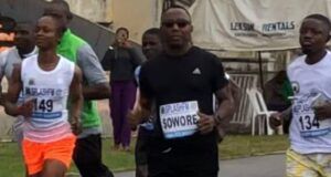 Photo: Omoyele Sowore Joins Others At Splash FM’s Ibadan City Marathon Race Omoyele Sowore, middle, with others at the Ibadan City Marathon Race on Sunday...