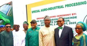History Recorded As Shettima, AfDB President, Makinde Break Ground For Ijaiye Agribusiness Devt Hub L-R: Deputy Governor of Oyo State, Barr Bayo Lawal; PDP National Deputy Chairman (South), Hon Taofeek Arapaja; Director General Oyo State Agricbusiness Development Agency, Dr Debo Akande; Minister for Agriculture & Food Security, Senator Abubakar Kyari; Oyo State Governor, Seyi Makinde; President, African Development Bank, Dr Akinwumi Adesina; his wife, Yemisi; at the groundbreaking of Special Agro-Industrial Processing Zone Ijaye Hub in Akinyele local government Area of Oyo State. on Saturday…